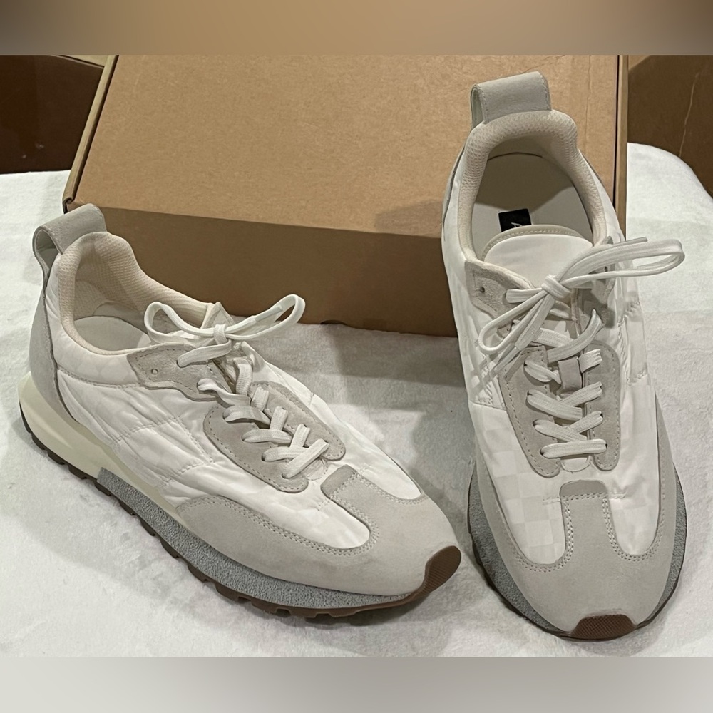 Aqua Gail Off White Checkered and Gray Mixed Media Sneakers Sz 10 BNWOB - Picture 3 of 3